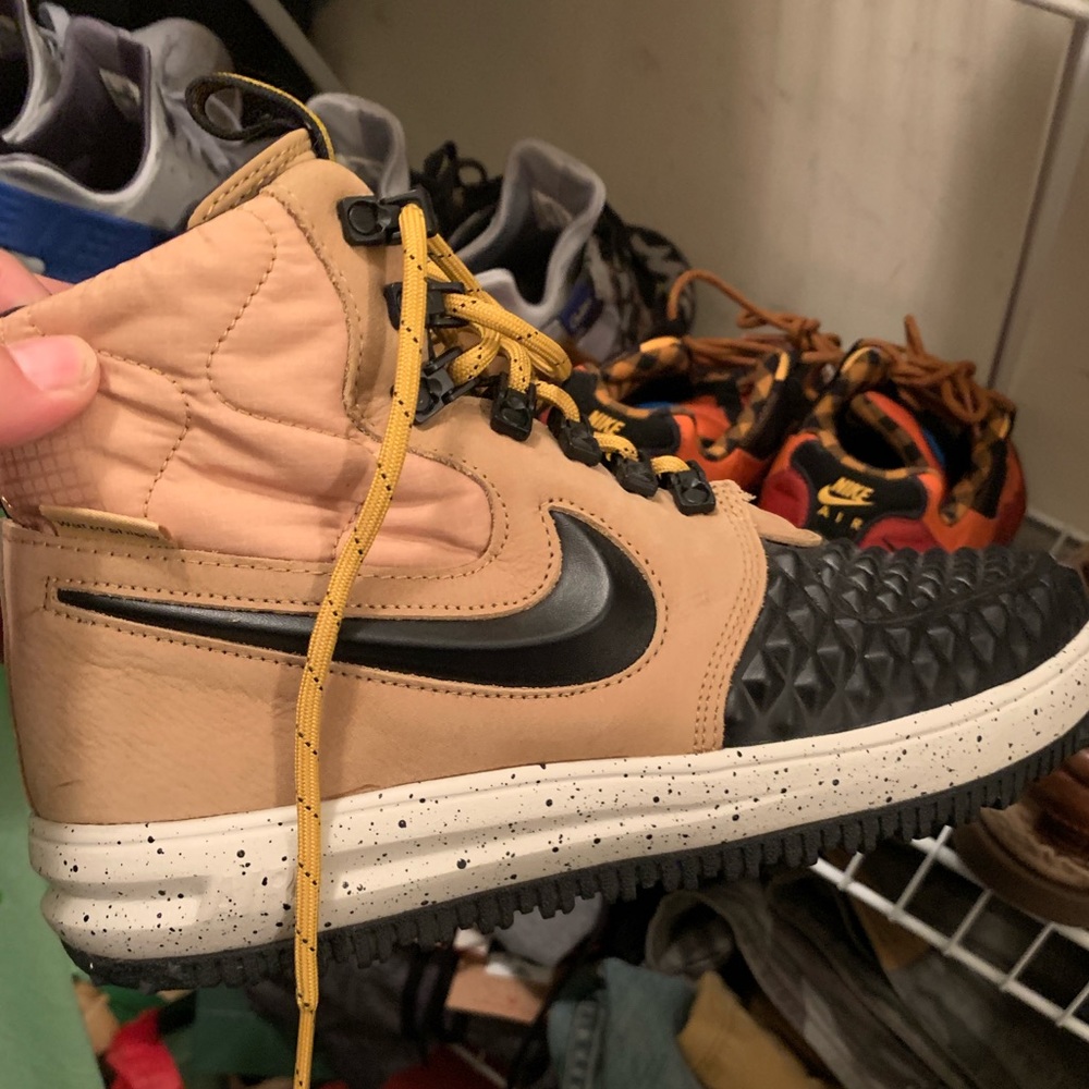 NIKE DUCK BOOTS-Bought on NIKE.COM payed $160.0